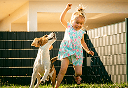 Σκύλος και παιδί